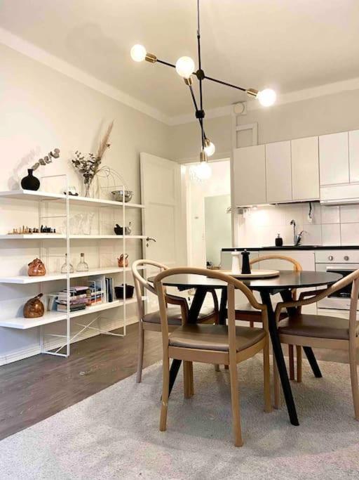 Glorious Apartment In Hakaniemi Helsinki Exterior foto